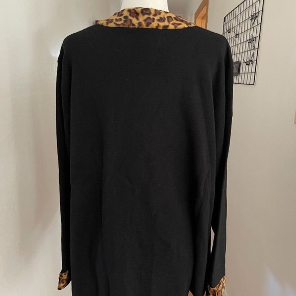 NWT Two Bits by Patti & Leo Animal Print Cardigan - Picture 3 of 7